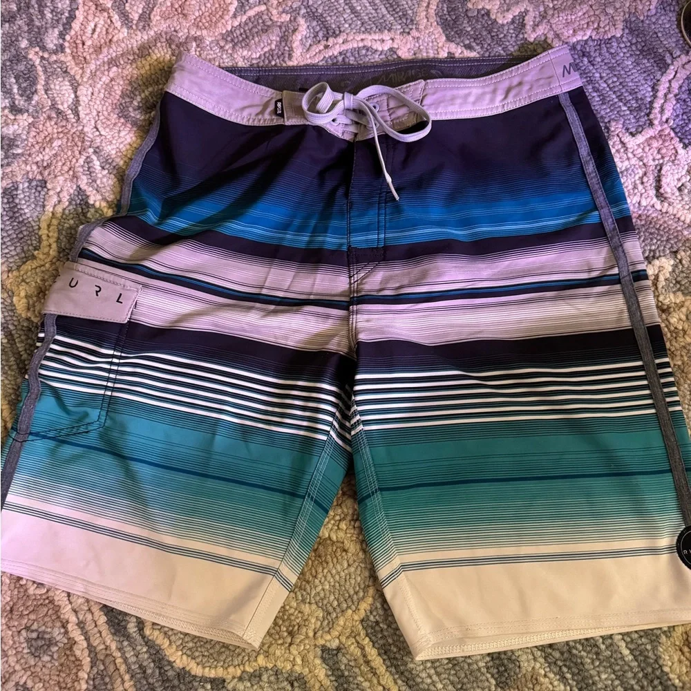 Geometric Patterned Shorts with Drawstring - Picture 5 of 12